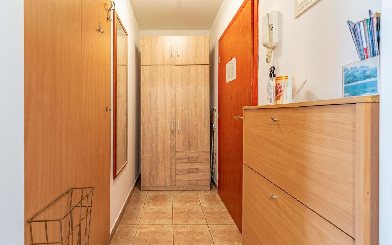 Olga'S Place-New Apartment 200 Mt From The Sea Pula Bagian luar foto