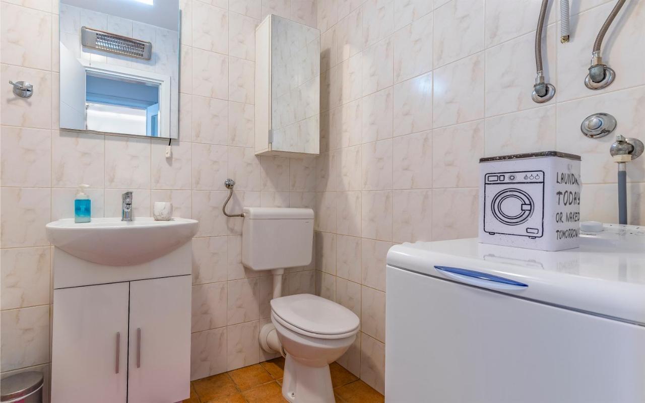 Olga'S Place-New Apartment 200 Mt From The Sea Pula Bagian luar foto
