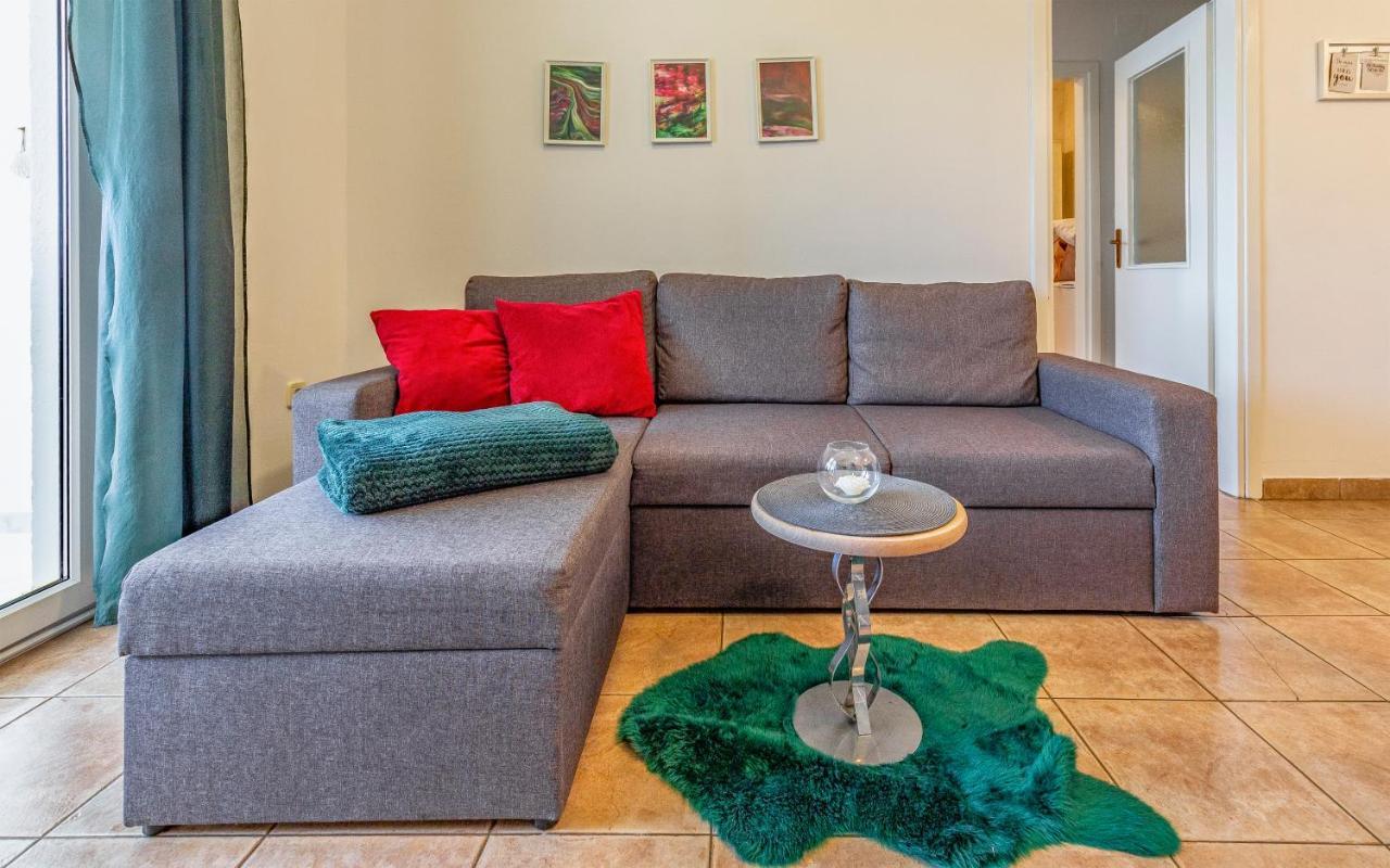 Olga'S Place-New Apartment 200 Mt From The Sea Pula Bagian luar foto